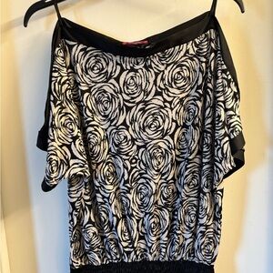 Libian Black and White Rose Pattern Blouse